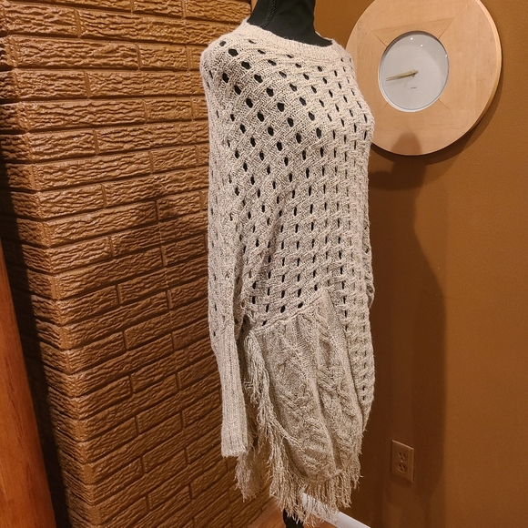 Bohemian Sweater - Picture 10 of 10